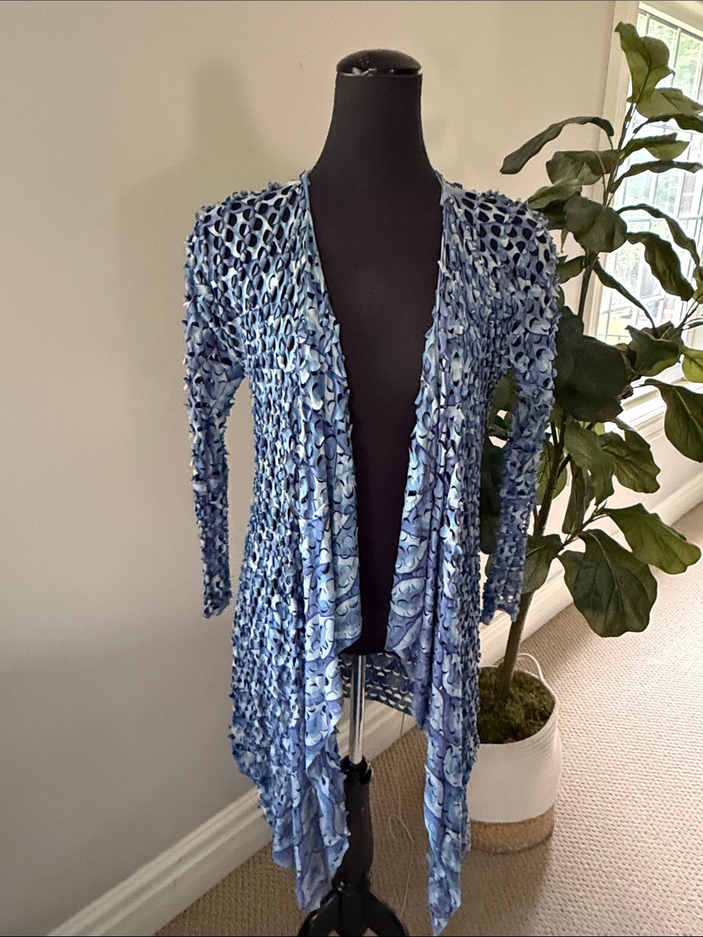 LINEA DOMANI FAUX SUEDE BLUE TEXTURED CUT OUT LONG JACKET